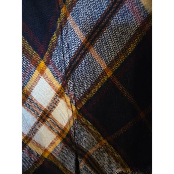 Francesca's Zip Front Shawl One Size Womens Multicolor Plaid Print Soft - Picture 3 of 6